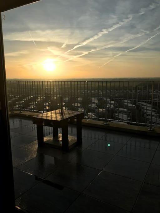 Ferienwohnung Penthouse Met Zeezicht En 2 Terrassen Middelkerke Exterior foto